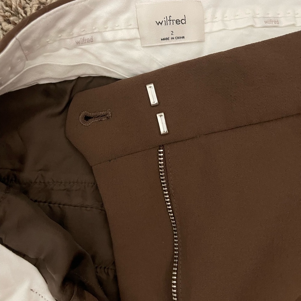 Aritzia Effortless cropped pants Like new!